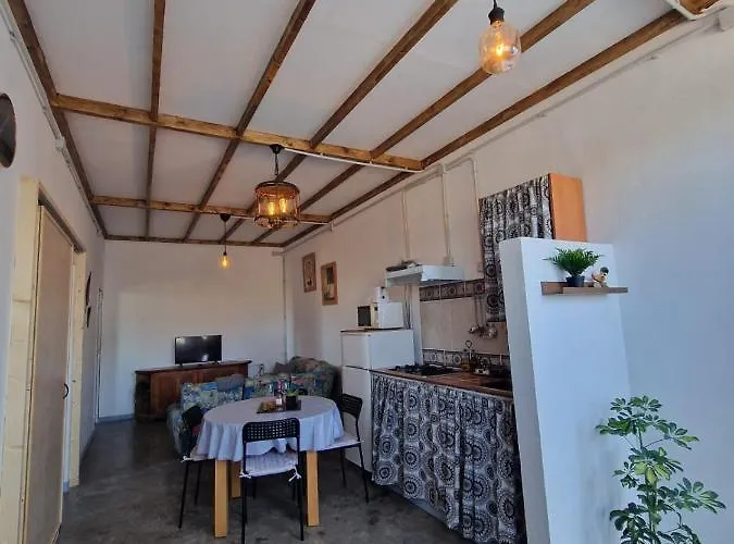 Casa Rocio * غيمار